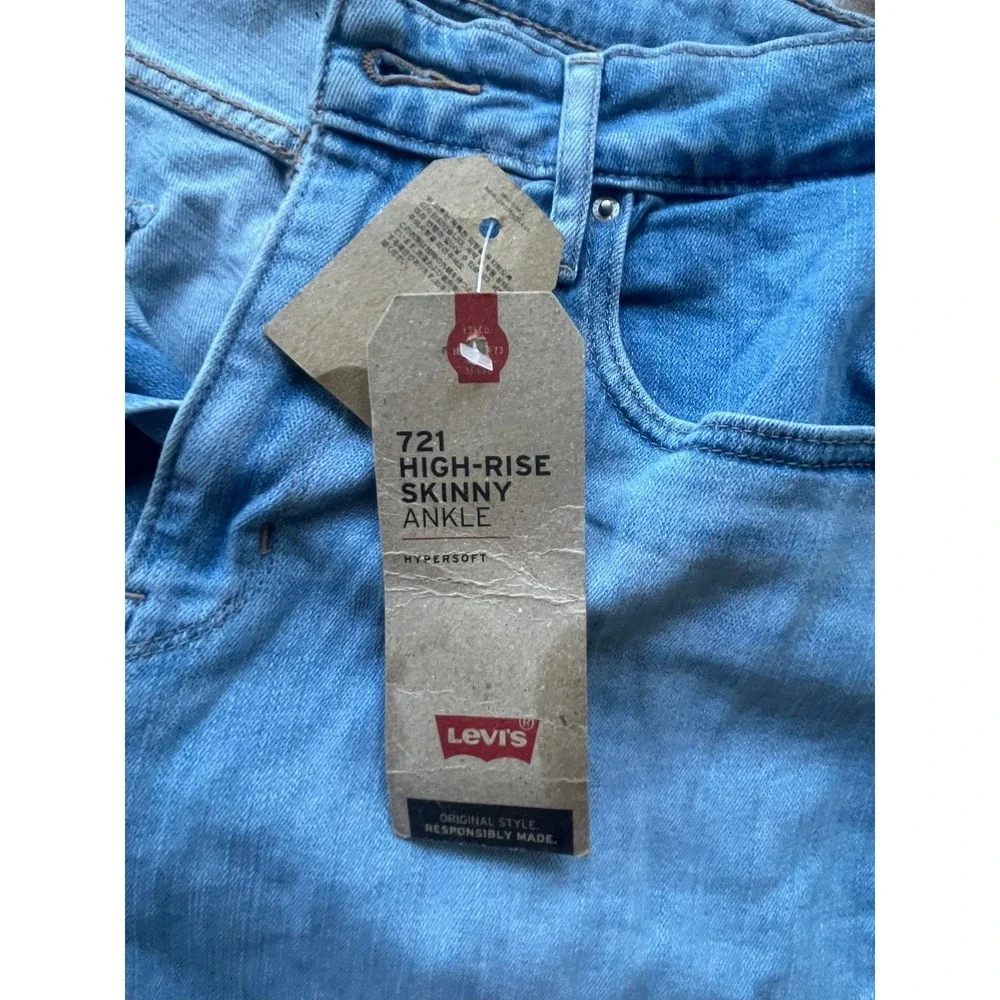 Levis 721 High Rise Skinny Ankle Jeans Light Wash Distressed Blue Size 31 NEW‎